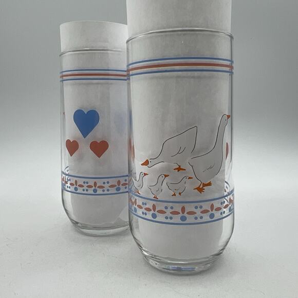 Set 4 1980s Luminarc Hearts & Geese 16oz Glass Beverage Glasses NEW Pink Blue - Picture 1 of 5